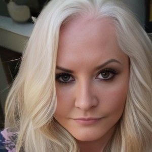 Meet your Posher, Posh